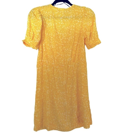 H&M Faux Vintage Yellow and White Short Sleeve Button Down Dress - Picture 4 of 6